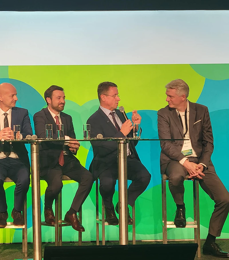 RAG CEO Markus Mitteregger in einer Panel-Diskussion auf der H" Convention