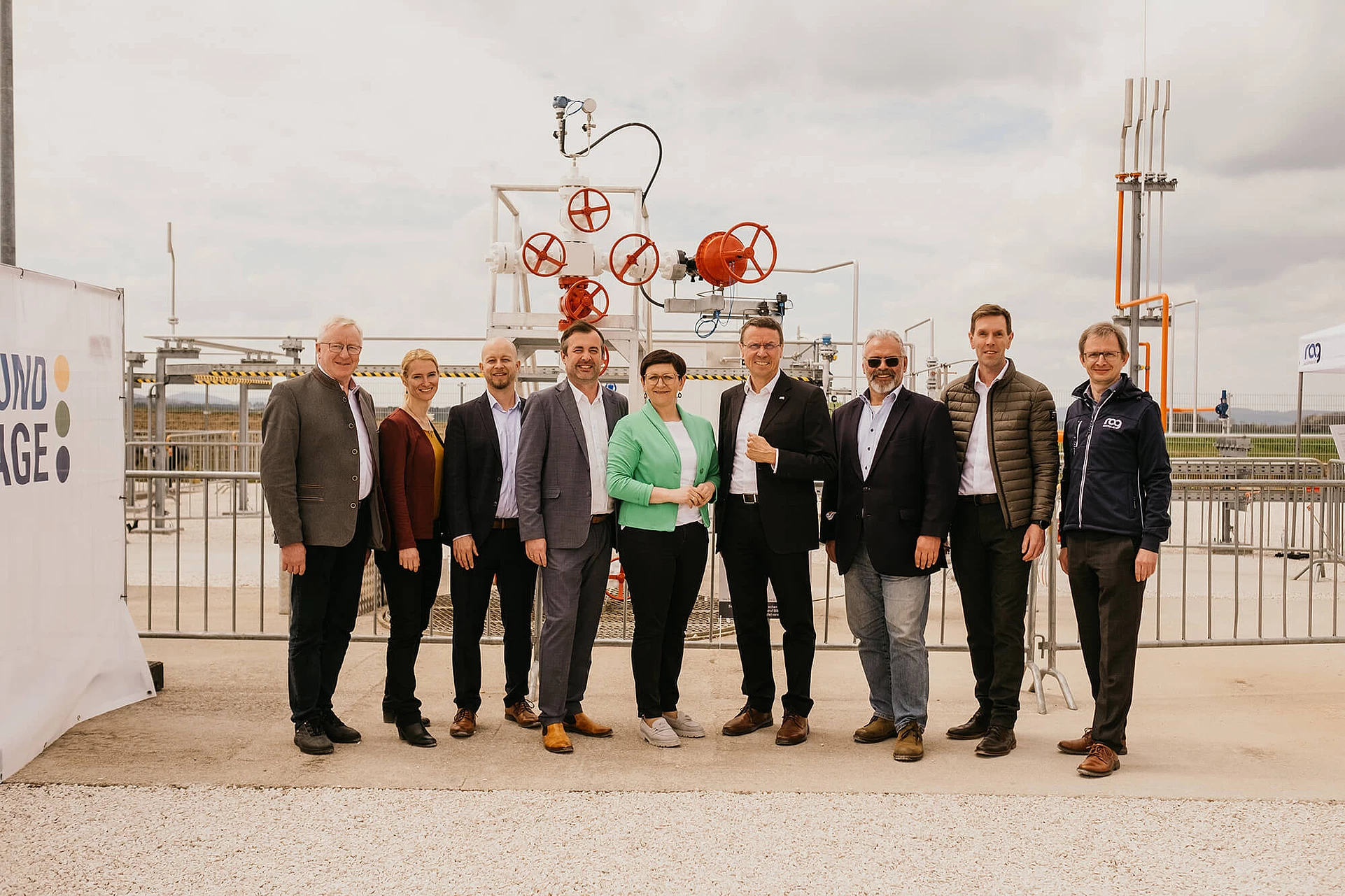 Group picture at the opening of the storage facility Rubensdorf